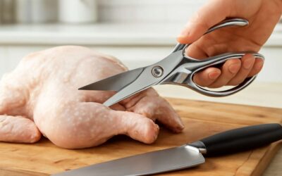 Master kitchen hacks: how to use poultry shears with precision.